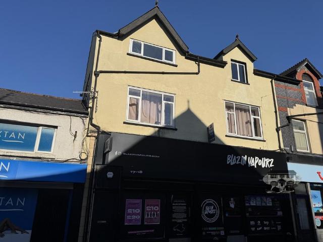 17 18 Dunraven Street, Tonypandy. 1 bed flat to rent £575 pcm £133 pw
