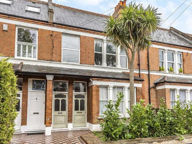 17, 19 Ashleigh Road, London, SW14 8PY, United Kingdom | 3 bed apartment for rent #136498368 | Rentberry