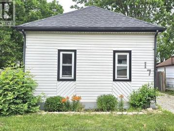 17 Taylor Avenue, Chatham, ON, N7L 2T4 house for sale | Listing ID 25025 | Royal LePage