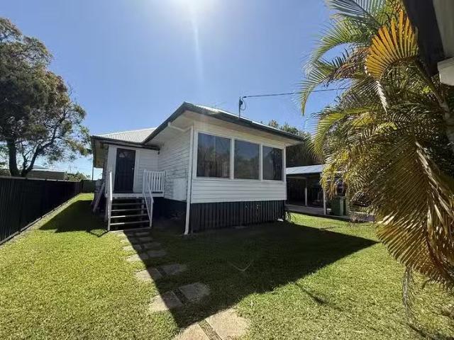 17 Tenanne Street, Russell Island, QLD 4184