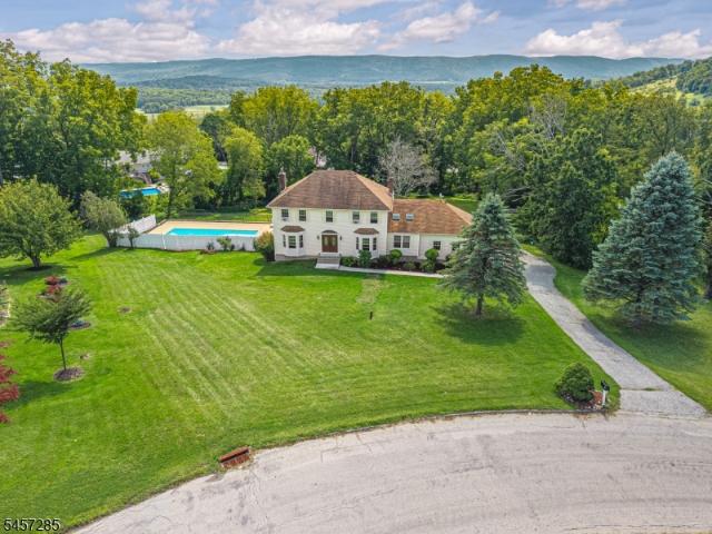 17 Telfer Dr