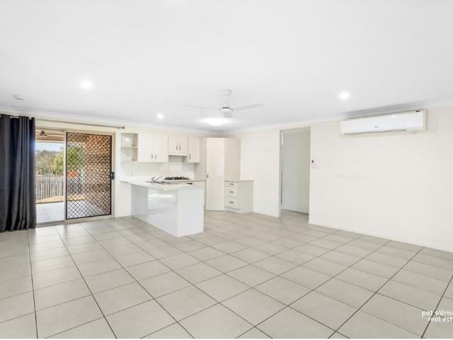 17 Tippett Crescent, Gracemere