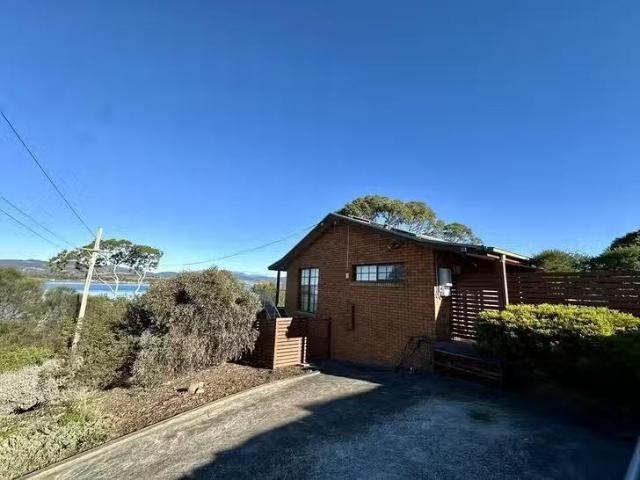 17 Toongabbie Street, Midway Point, TAS 7171
