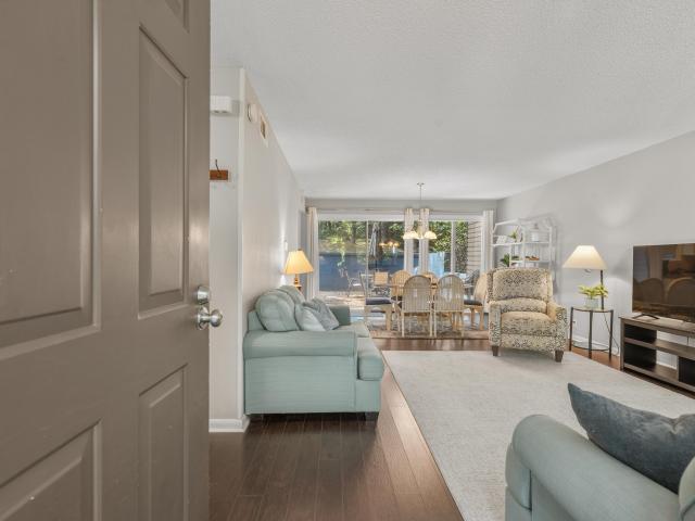 17 Troza Lane