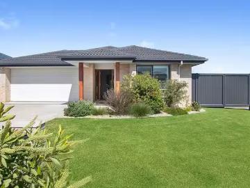 17 Trelawney Avenue, Wollongbar, NSW 2477