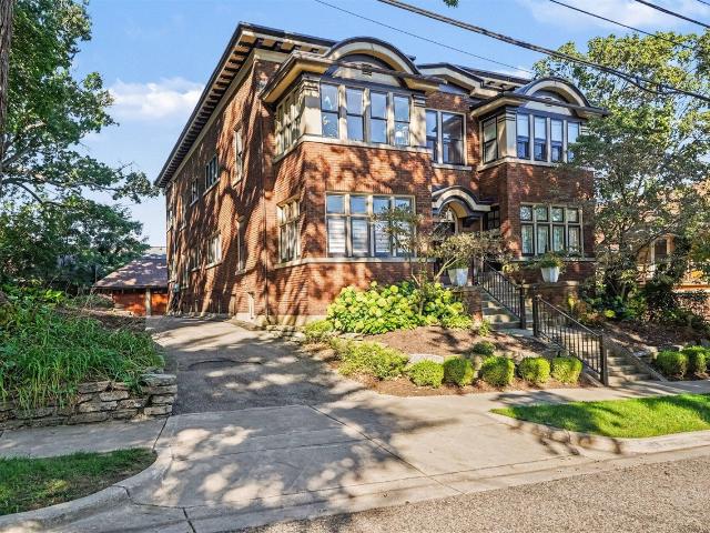 17 Union Avenue # 2S
