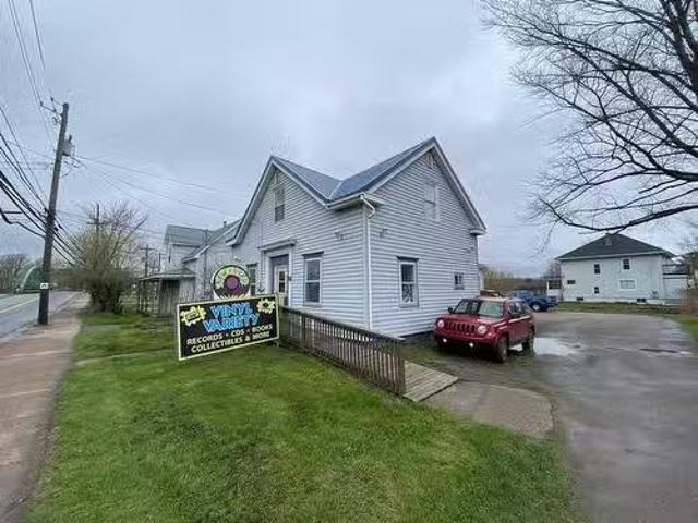 17 Walker Street, Truro, NS, B2N 4A5 commercial for sale Li.