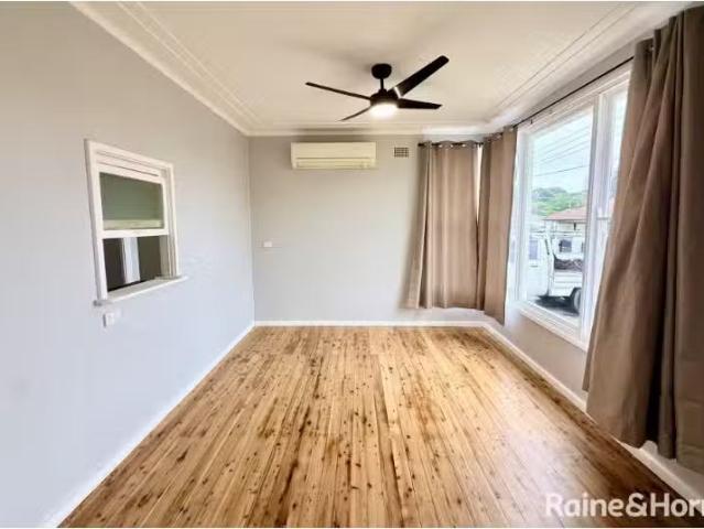 17 Warringhi Street, RAYMOND TERRACE House for rent Listed by.