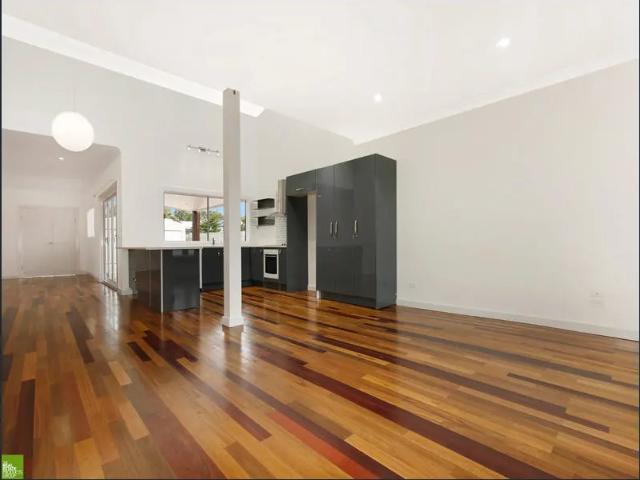 17 Wentworth St, Oak Flats
