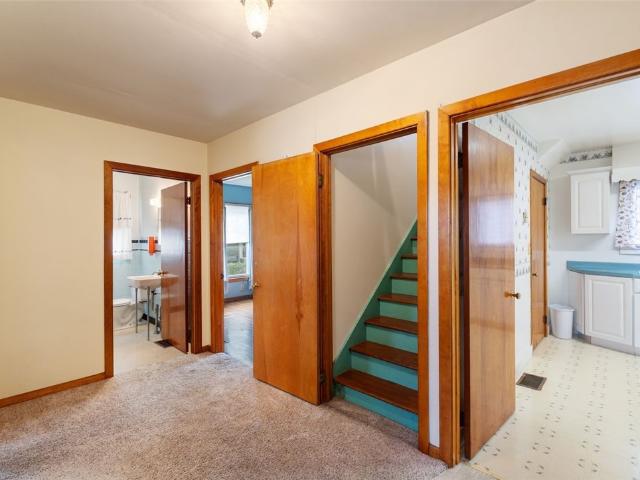 17 West Avenue