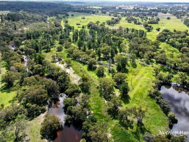 17 Acre Moore River Getaway Cowalla, Shire of Gingin