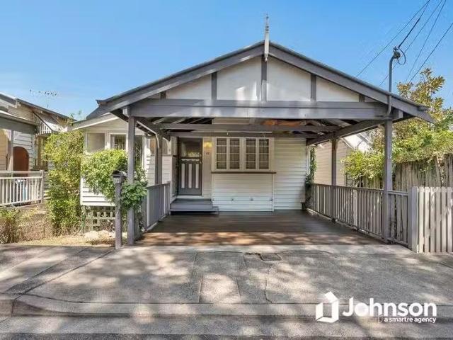 17 Agnew Street, Norman Park, QLD 4170