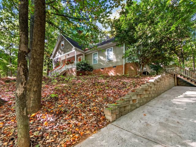17 Alamo Court