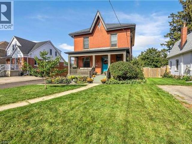 17 Alexander Avenue, Paris, ON, N3L 2V6 house for sale | Listing ID 40863 | Royal LePage