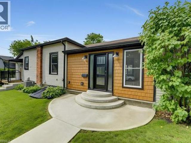 17 Amelia Street, Paris, ON, N3L 1Z4 house for sale | Listing ID 40865 | Royal LePage