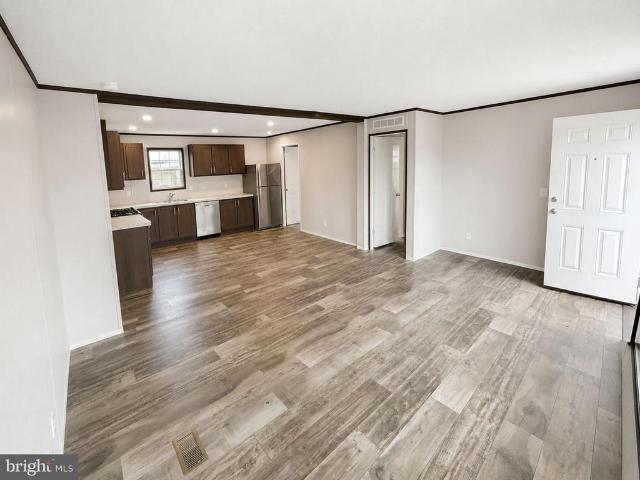 17 Ann St
