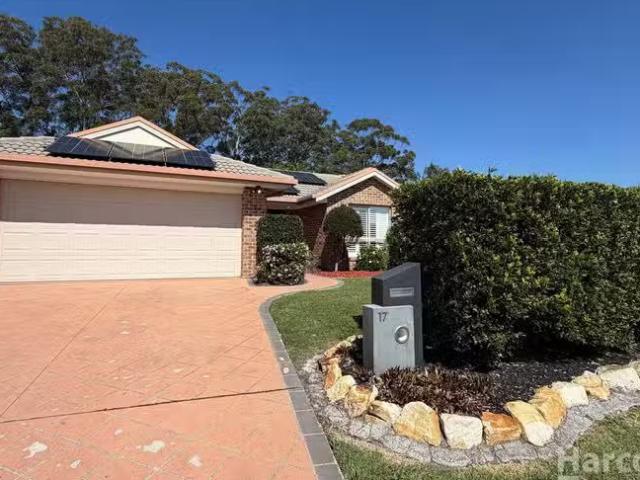 17 Annabella Drive, Port Macquarie, NSW 2444 House for Rent