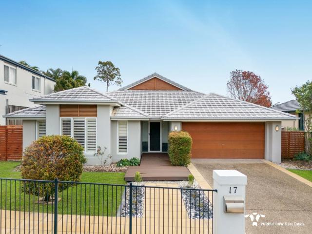 17 Ash Avenue