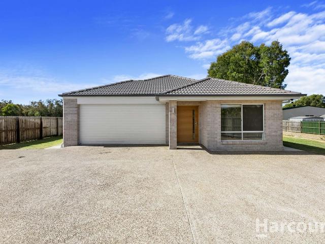 17 Barramundi Drive, BURRUM HEADS, QLD 4659