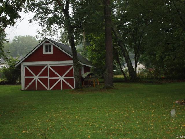 17 Benton Drive