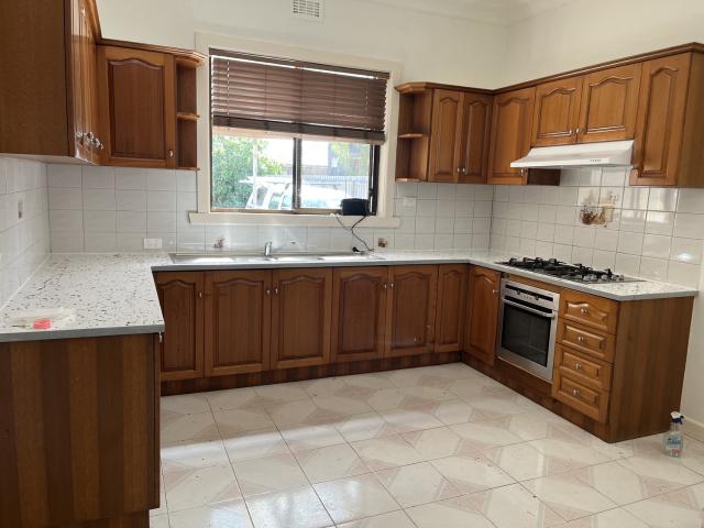 17 Becket StreetGlenroy VIC 3046, Australia