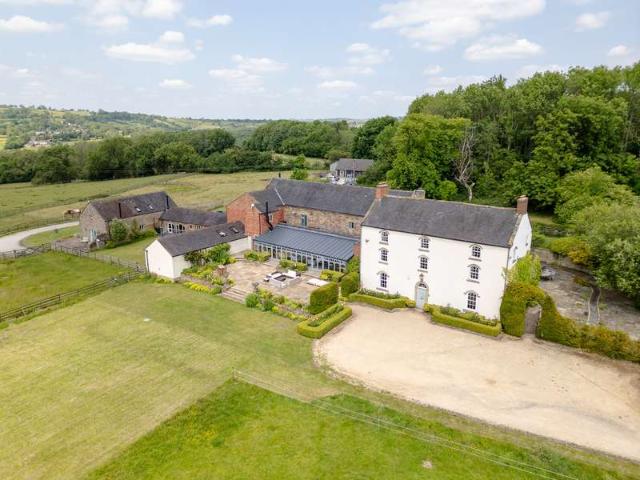 17 Bedroom Detached House