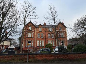 17 bedroom flat for sale