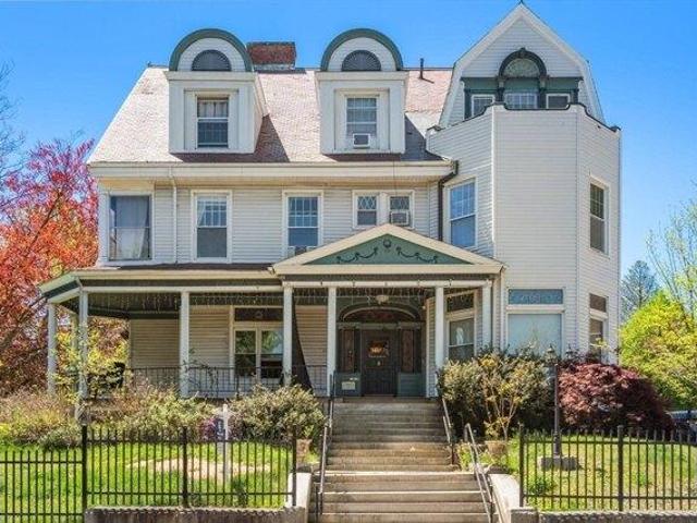 17 bedroom, Worcester MA 01610 104569444
