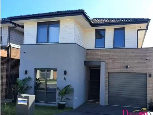 17 Brolga Circuit, Marsden Park House for rent Listed by Gari.