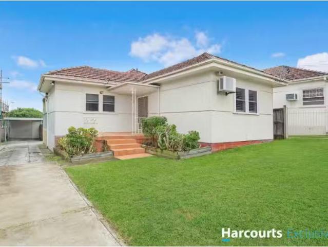 17 Brabyn Street, North Parramatta House for rent Listed by A.