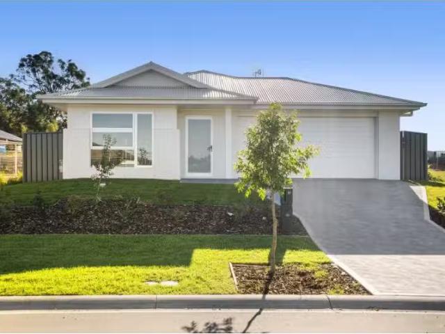 17 Brandy Way, Bellbird House for rent Listed by Natasha Quin.