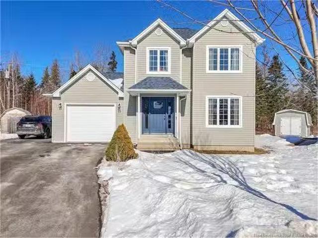 17 Brewer Crt, Fredericton, NB, E3G 0X6 house for sale List.