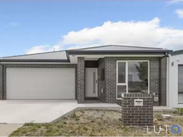 17 Briger Street, Taylor House for rent Listed by Chauntelle.
