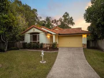 17 Cedar Place, THE GAP, QLD 4061 House for Rent