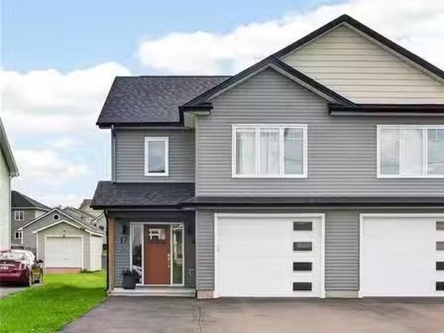 17 Celestin, Dieppe, NB, E1A 0K2 house for sale Listing ID.