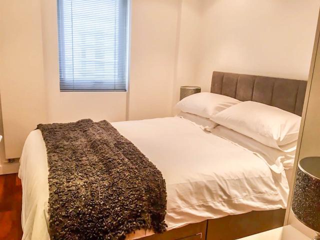 17 Chapter Street, London, SW1P