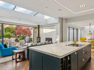 17 Cheriton Square, London, SW17 8AE, United Kingdom | 5 bed house for rent #168127467 | Rentberry