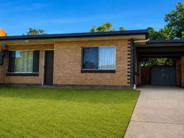 1/7 Condor Crescent, Moree Apartment for rent Listed by Brook.