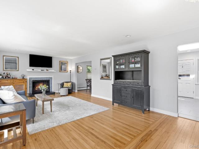 17 Cottage Place