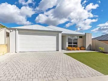 17 Clairault Rise, Pearsall, WA 6065
