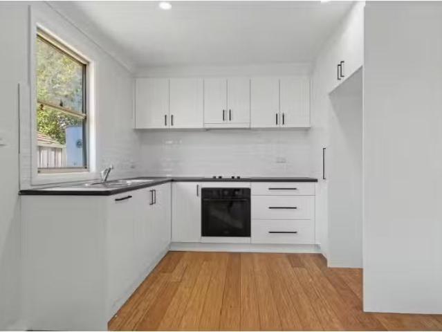 17 Claremont Street, Richmond Townhouse for rent Listed by Na.
