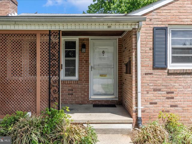 17 E 13th St, Frederick, MD 21701 | MLS #MDFR2081