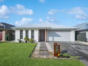 17 Eastwood Avenue, Hamlyn Terrace House for rent Listed by J.