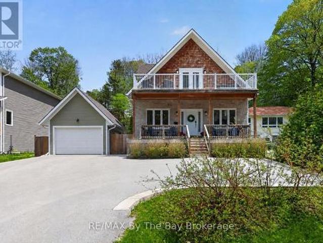 17 Elizabeth Avenue, Tiny, ON, L0L 1P1 house for sale | Listing ID S13533 | Royal LePage