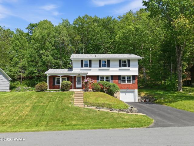 17 Elizabeth Avenue