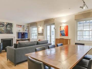 17 Ennismore Mews, London, SW7 1JB, United Kingdom | 4 bed house for rent #128996128 | Rentberry