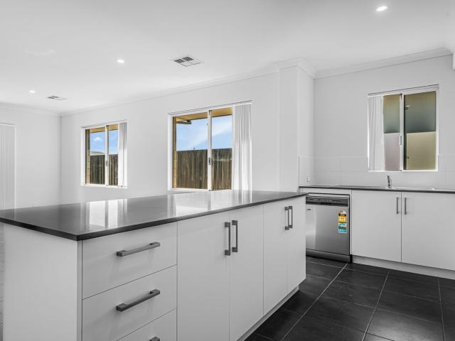 17 Eucalyptus CrescentHenley Brook WA 6055, Australia