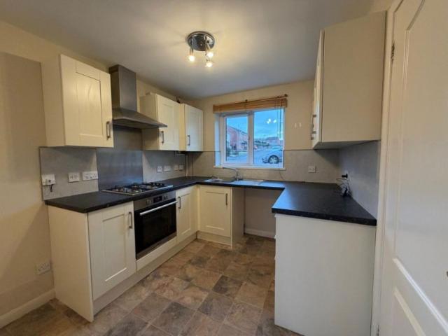 17 Farnsworth Grove Huthwaite, 2 bedroom, Semi Detached