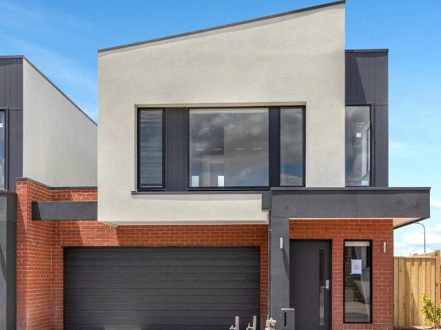 17 fitzrovia drive, wyndham vale, vic, 3024