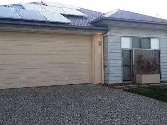 17 Foxtail Circuit, Mountain Creek, QLD 4557